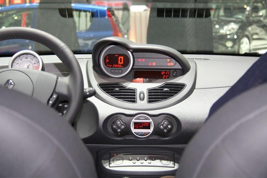  Renault Twingo RS 2008 года  (фото 117 из 143)